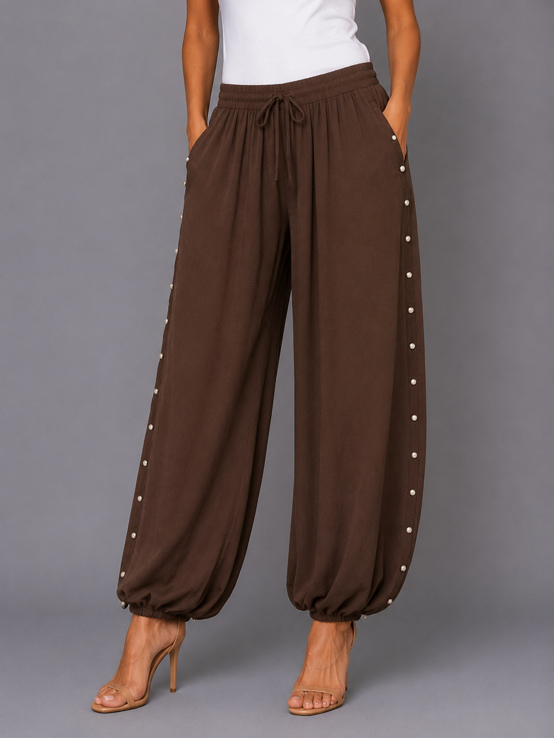 PANTALONES TACHUELAS